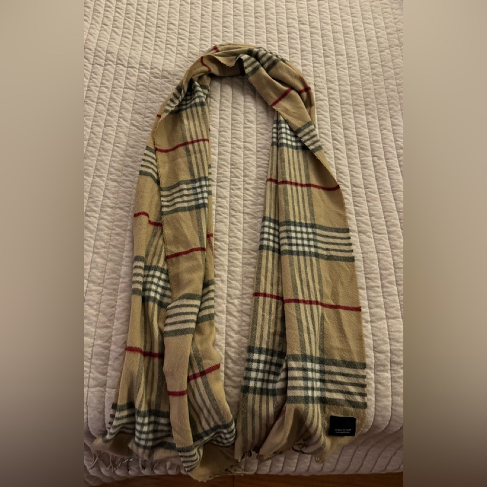 Lord and Taylor scarf